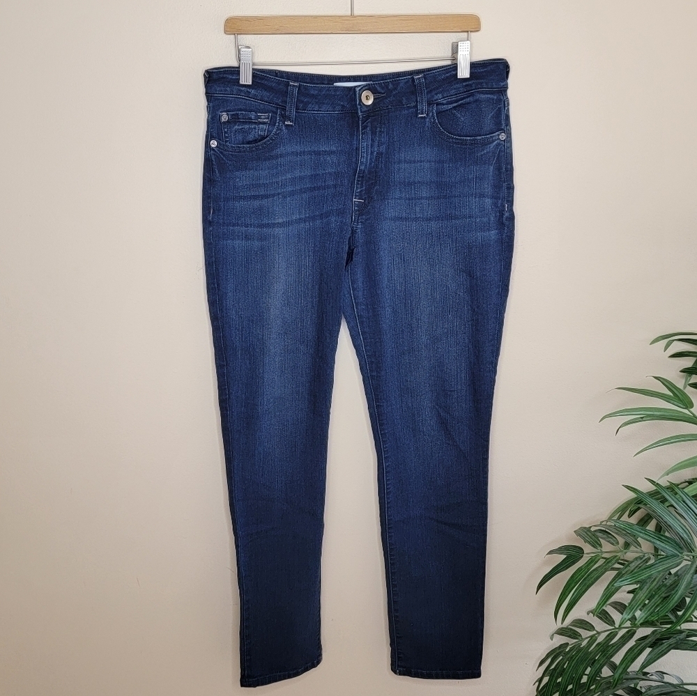 DL1961 Amanda Skinny Jeans in Moscow Dark Wash Size 32 Stretchy